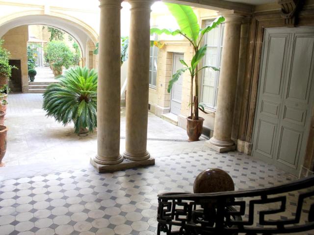 Appartement 2 pièces, 96 m² à louer à Nîmes 30000