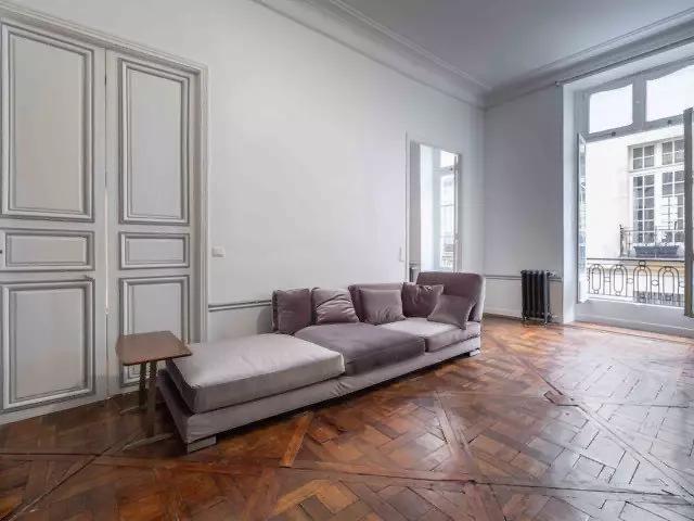 Appartement 2 pièces 99 m²