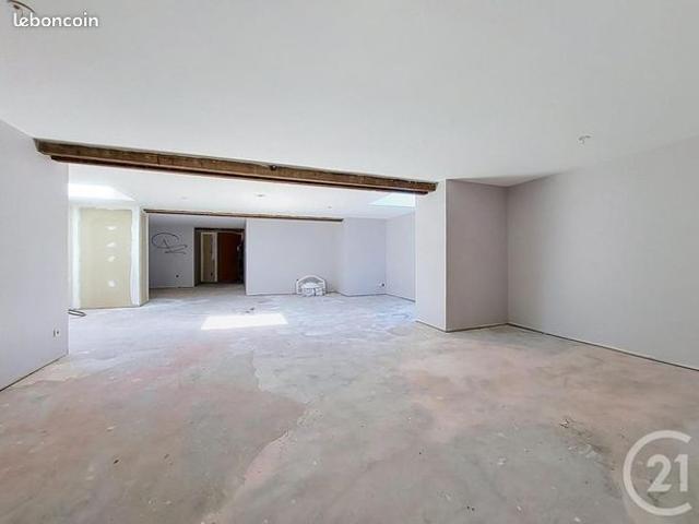 Appartement 2 pièces 100 m²