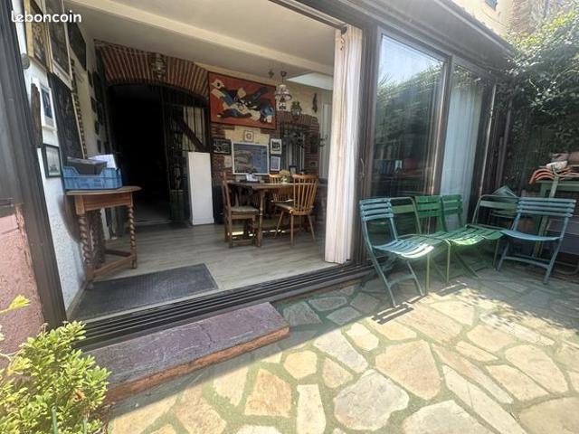 Appartement 2 pièces 77 m²