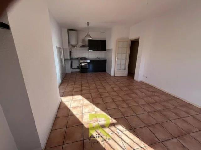 APPARTEMENT 2 PIÈCES
