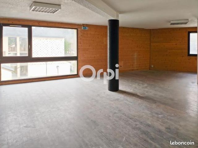 Appartement 2 pièces 107 m²