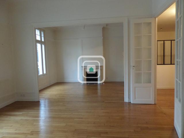 Appartement 2 pièces 123 m²