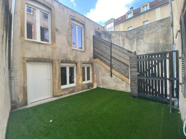 APPARTEMENT 2 PIECES