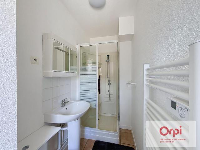 Appartement 2 pièces, 23 m² à louer à Montluçon 03100