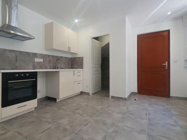 Appartement 2 pièces, 27 m² à louer à Dijon 21000