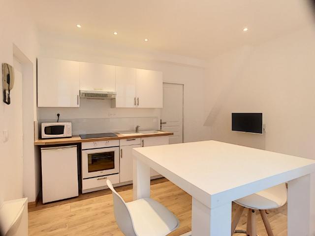 Appartement 2 pièces, 27 m² à louer à Orléans 45000