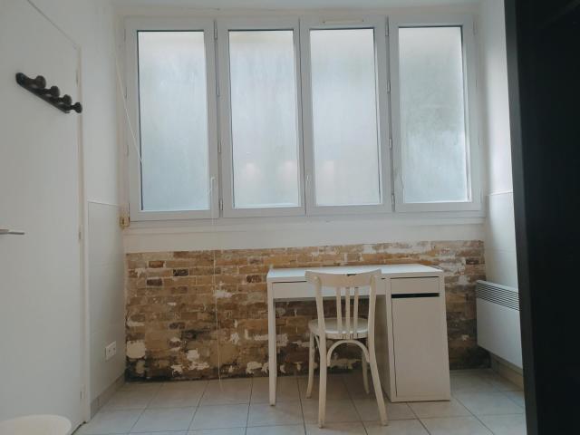 Appartement 2 pièces, 27 m² à louer à Paris 9 75009