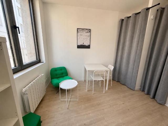Appartement 2 pièces, 27 m² à louer à Saint Étienne 42100