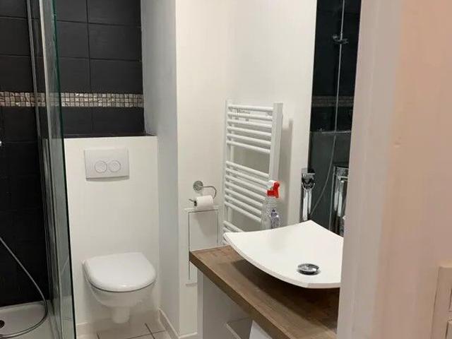 Appartement 2 pièces, 26 m² à louer à Bordeaux 33000