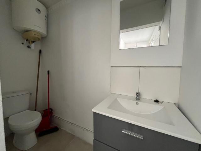 Appartement 2 pièces, 26 m² à louer à Fort de France 97200