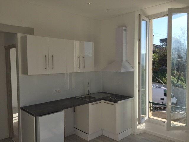 Appartement 2 pièces, 26 m² à louer à Hyères 83400