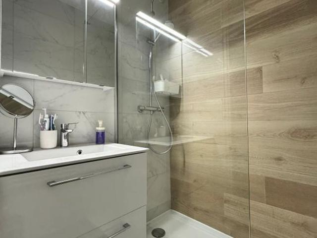 Appartement 2 pièces, 28 m² à louer à Antibes 06160