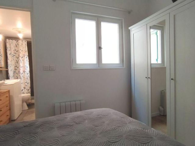 APPARTEMENT 2 PIECES 28m2 SUR COURS