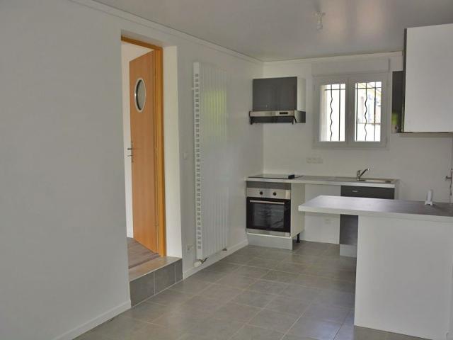 Appartement 2 pièces, 29 m² à louer à Épône 78680