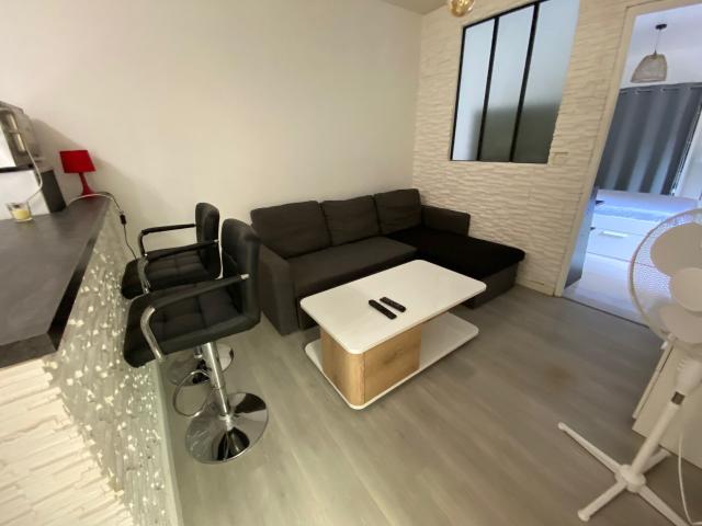 Appartement 2 pièces, 29 m² à louer à Nîmes 30000