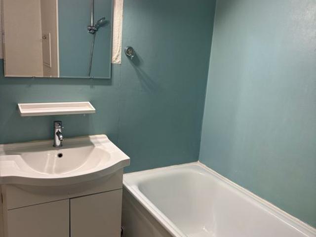 Appartement 2 pièces, 33 m² à louer à Angoulême 16000