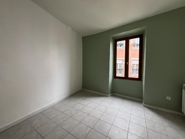Appartement 2 pièces, 33 m² à louer à Aubenas 07200