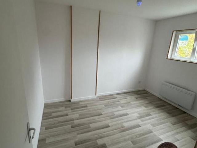 Appartement 2 pièces, 33 m² à louer à Hirson 02500