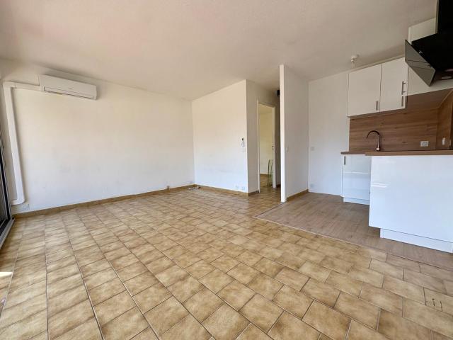 Appartement 2 pièces, 33 m² à louer à Le Lavandou 83980
