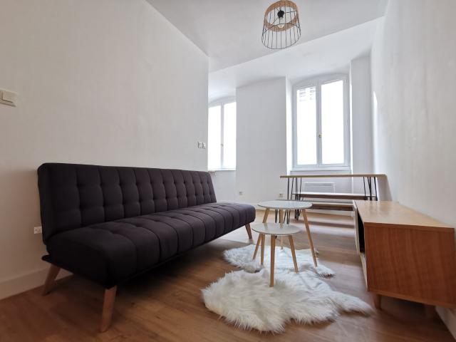 Appartement 2 pièces, 33 m² à louer à Marseille 2 13002