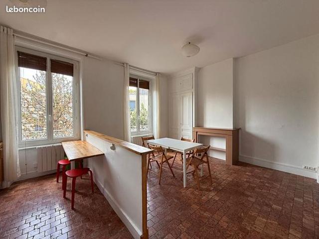 Appartement 1 pièce 33 m²