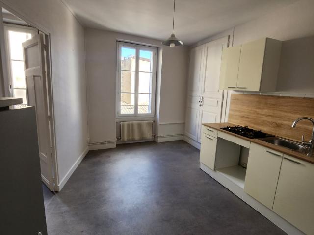 Appartement 2 pièces, 30 m² à louer à Beaumont 63110