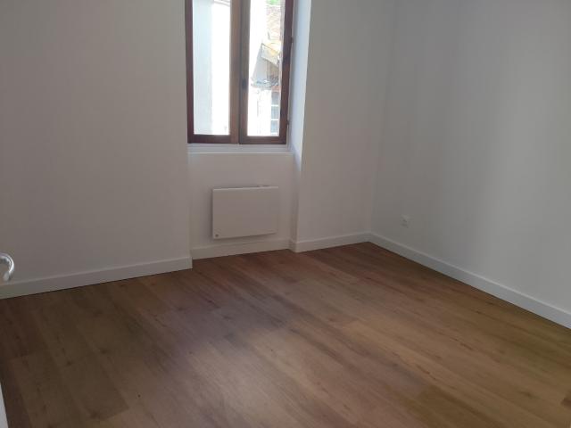 Appartement 2 pièces, 30 m² à louer à Cahors 46000