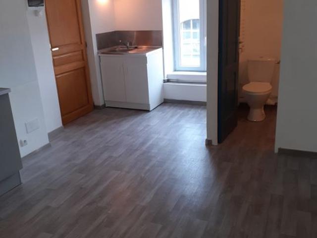 Appartement 2 pièces, 31 m² à louer à Bazeilles 08140