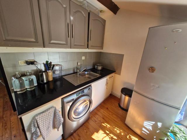 Appartement 2 pièces, 31 m² à louer à Saint Genis Laval 69230
