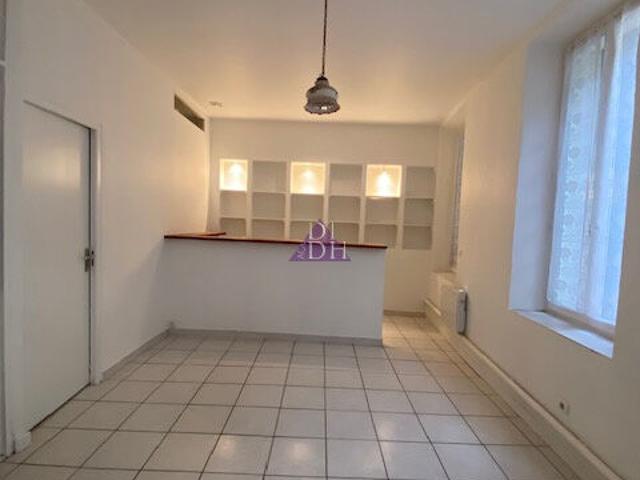 Appartement 2 pièces, 32 m² à louer à Hyères 83400