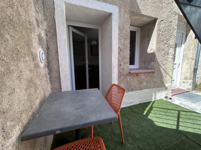 Appartement 2 pièces, 32 m² à louer à La Roque d'Anthéron 13640