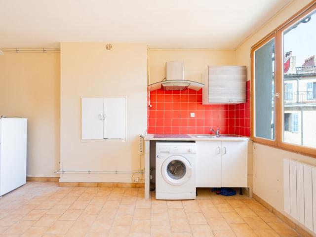 Appartement 2 pièces, 32 m² à louer à Marseille 2 13002