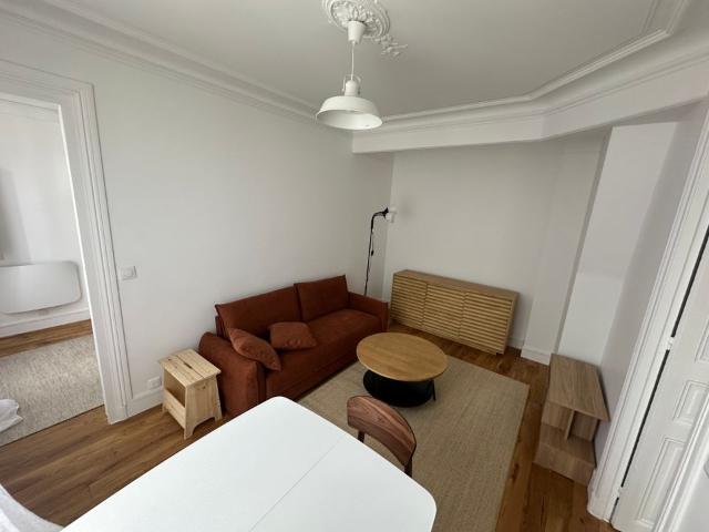 Appartement 2 pièces, 32 m² à louer à Paris 18 75018