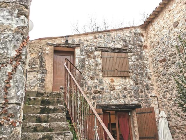 Appartement 2 pièces, 32 m² à louer à Roquefort les Pins 06330