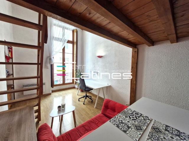 Appartement 2 pièces, 32m² en location à Nimes 455 € par mois