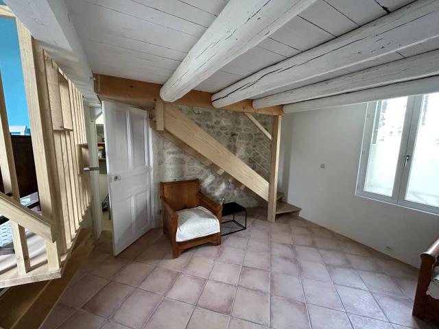 Appartement 2 pièces, 37 m² à louer à Uzès 30700