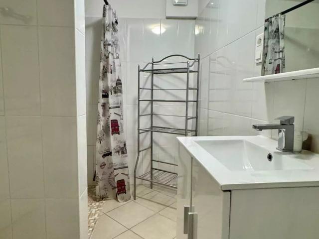 Appartement 2 pièces, 37 m² à louer à Azilone Ampaza 20190