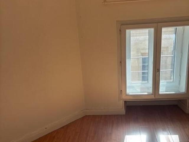 Appartement 2 pièces, 37 m² à louer à Bordeaux 33000