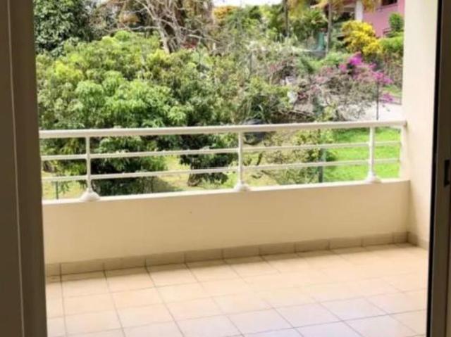 Appartement 2 pièces, 37 m² à louer à Fort de France 97200