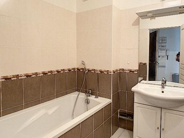 Appartement 2 pièces, 37 m² à louer à Montluçon 03100