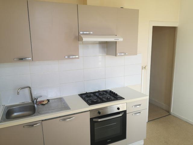 Appartement 2 pièces, 37m2, à Montluçon 03