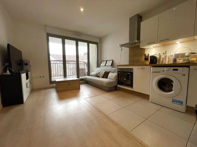 Appartement 2 pièces 34 m2 proche gare de Meulan