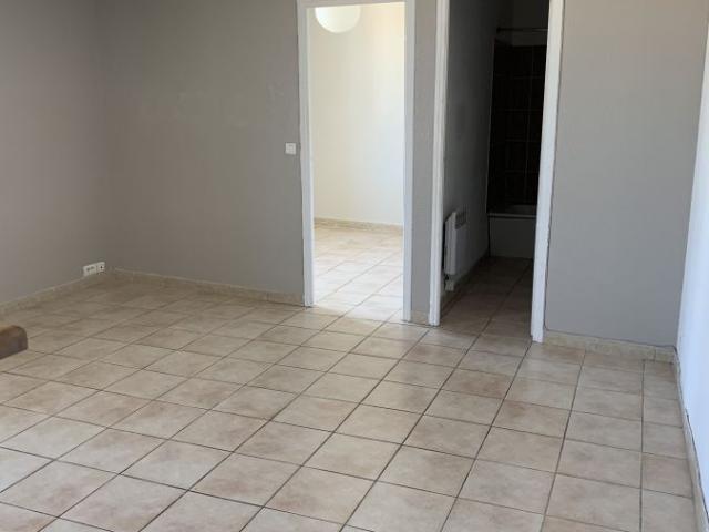 Appartement 2 pièces, 34 m² à louer à Nîmes 30900
