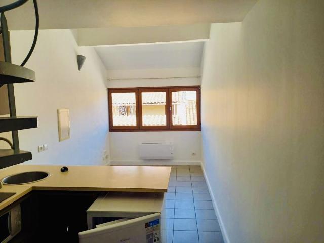 Appartement 2 pièces, 30 m² à louer à Vaison la Romaine 84110