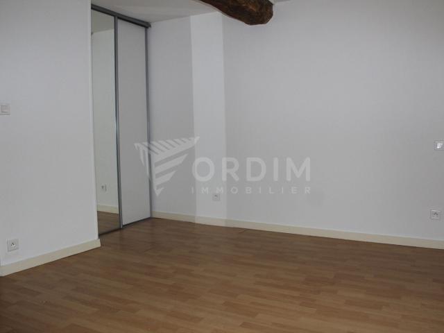 Appartement 2 pièces, 35 m² à louer à Chichée 89800