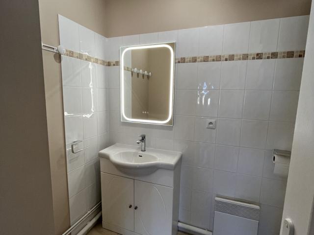 Appartement 2 pièces, 35 m² à louer à Saint Paul Trois Châteaux 26130