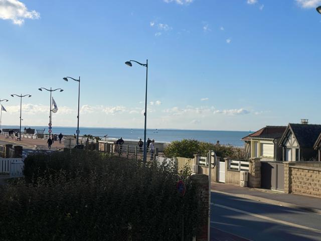 APPARTEMENT 2 PIECES 36,34M2 VUE MER + CAVE