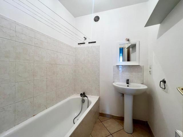 Appartement 2 pièces, 36 m² à louer à Puget Ville 83390