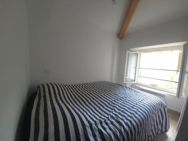 Appartement 2 pièces, 38 m² à louer à Aups 83630